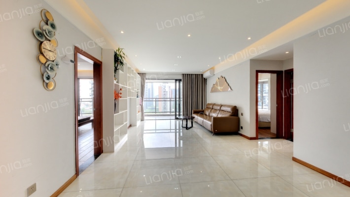 鸿威海怡湾畔花园二手房实景图