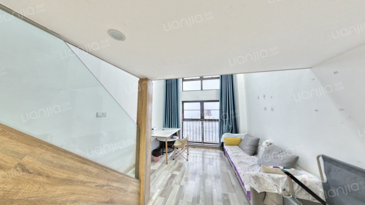 江铃卡卡公寓二手房实景图