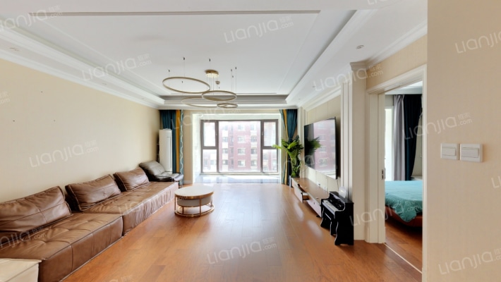 青特小镇E区二手房实景图