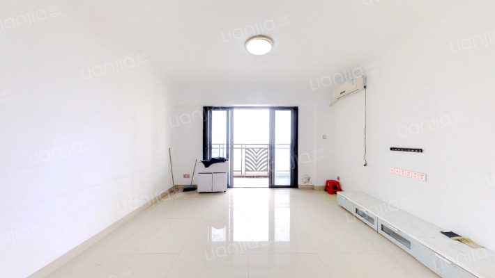 路劲隽泷湾二手房实景图