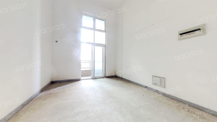 中大长江紫都六期二手房实景图