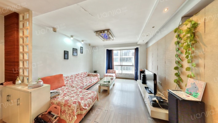 新星小区二手房实景图