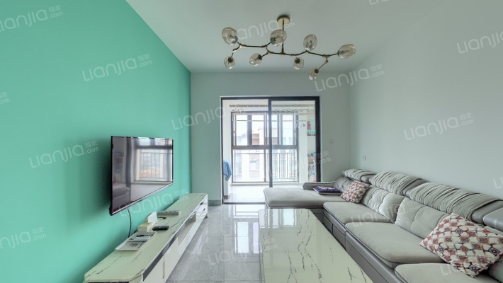 海南绿地城逸园二手房实景图