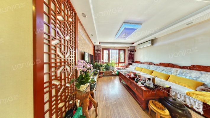 艺术家园区C区二手房实景图