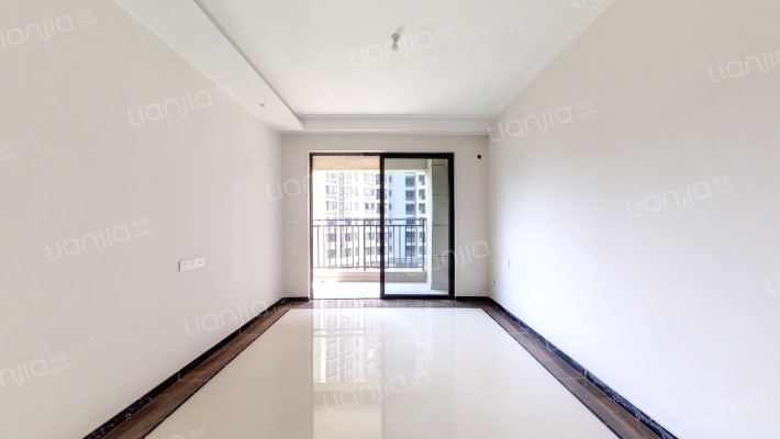 保利远洋领秀山二手房实景图