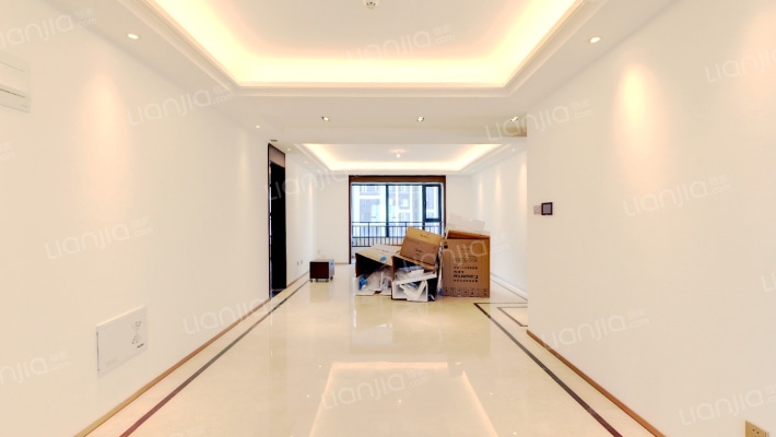 翡翠公园二手房实景图