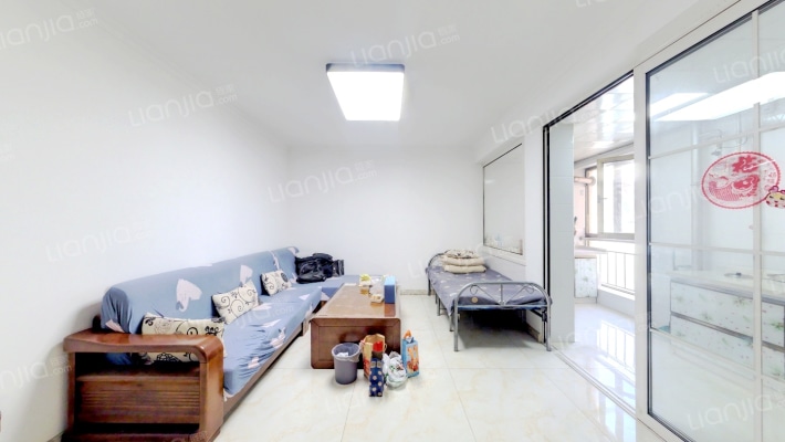 红山佳苑二手房实景图