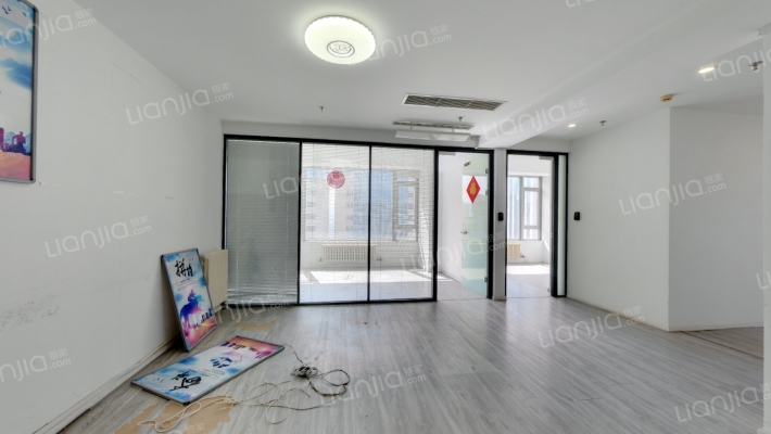 时代广场二手房实景图