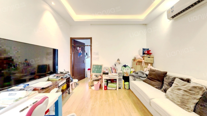 控江路1525弄二手房实景图