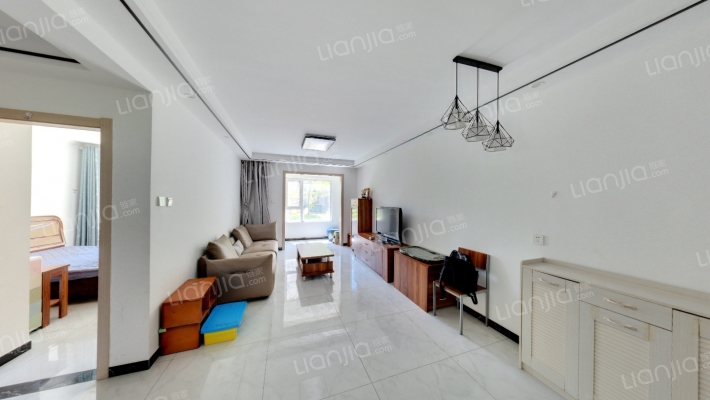 世侨唐墅二手房实景图