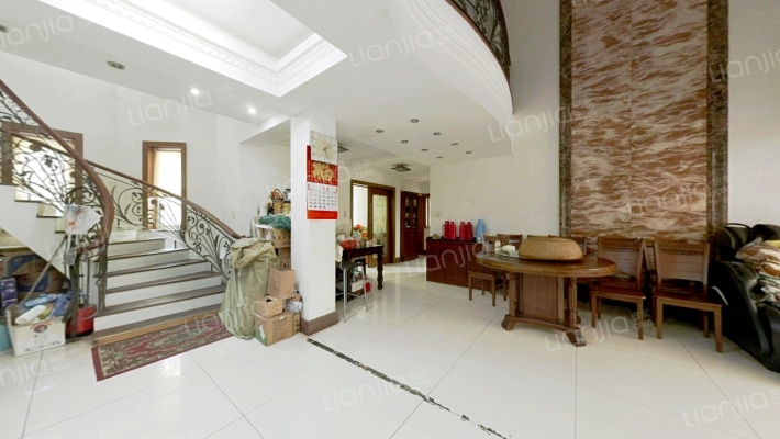 莱茵堡花园二手房实景图