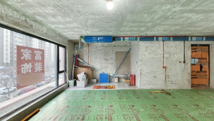 金地龙樾台二手房实景图