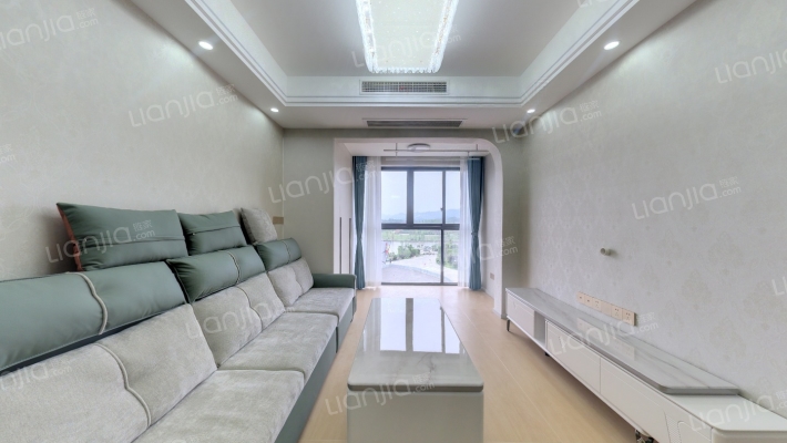 融创云湖十里F区二手房实景图