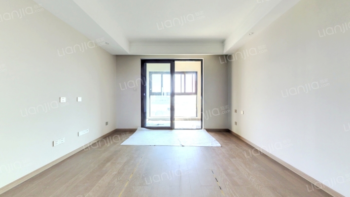 大华朗香公园里二手房实景图