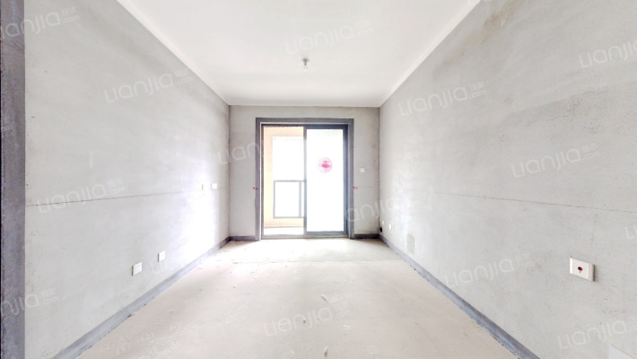 永威枫香庭西院二手房实景图