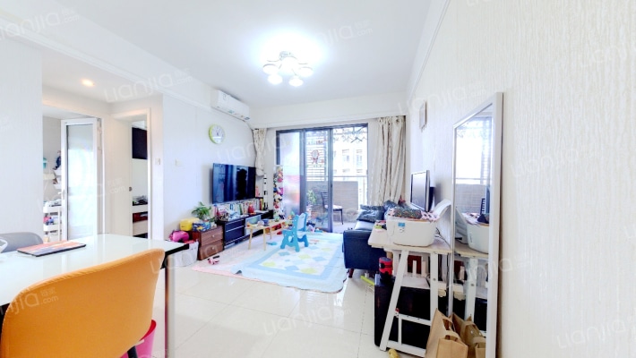 潜龙曼海宁花园北区二手房实景图