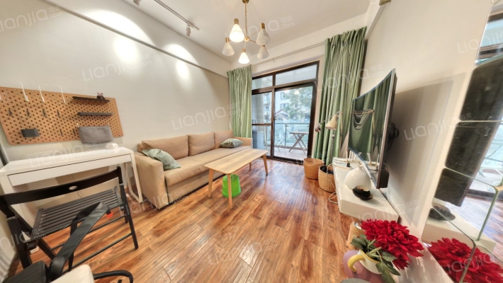 青城山居二手房实景图