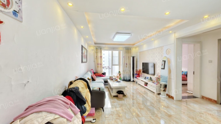 四季风情（贻港新城）二手房实景图