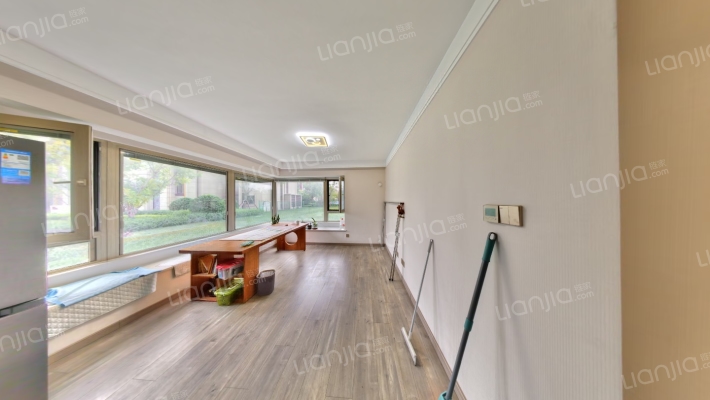 万科翡翠大道北苑二手房实景图