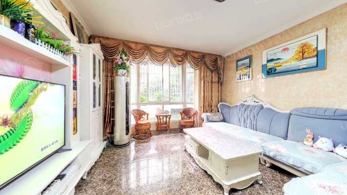 亲河美地二手房实景图