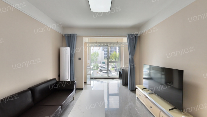 万科滨江都会（秀湾园）二手房实景图