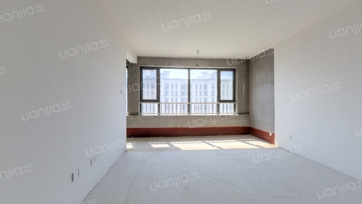 恒信风华尚品二手房实景图