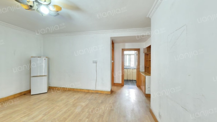 定淮门大街二手房实景图