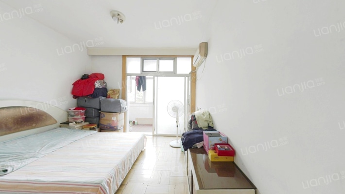 安利宿舍二手房实景图