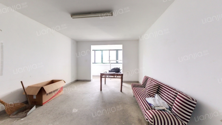 空港公寓B区二手房实景图