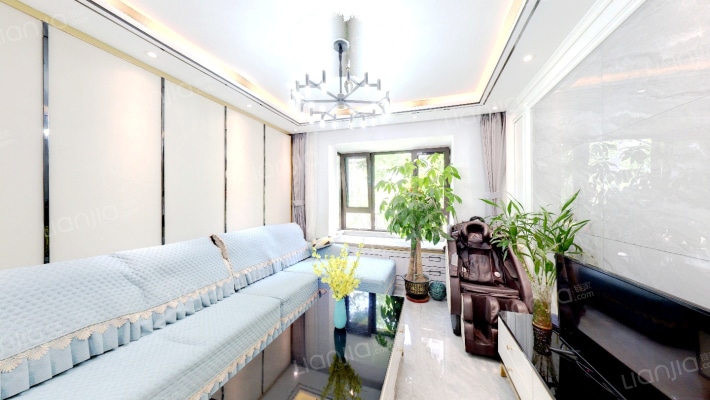 精装修全阳两居，品质小区，品牌家具家电。-客厅