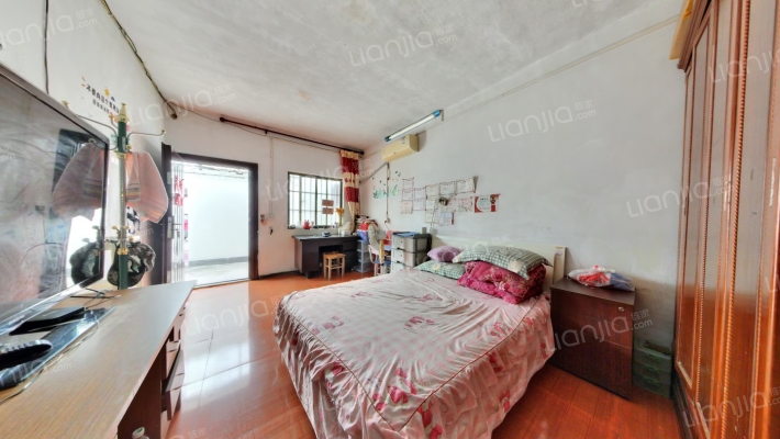 南新弄二手房实景图