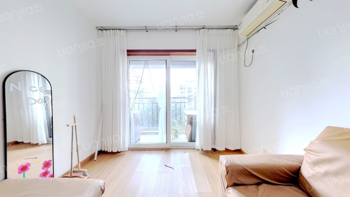 金众蓝钻风景二手房实景图