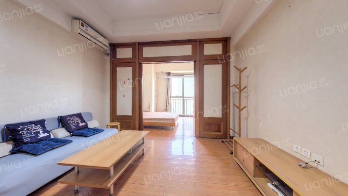 赛格公寓二手房实景图