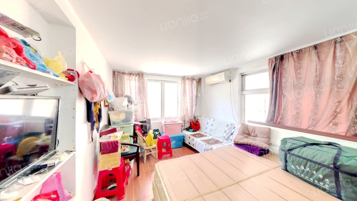 西堡城二手房实景图