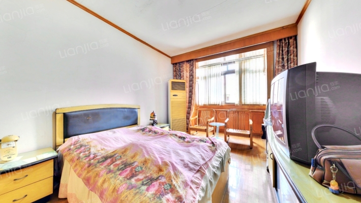 新泾五村二手房实景图