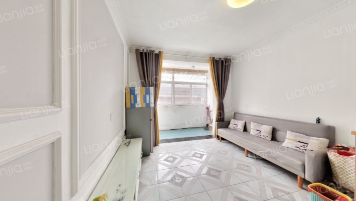 赞化宫18号二手房实景图