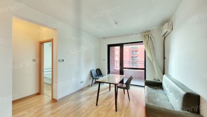 万科·时代之光二手房实景图