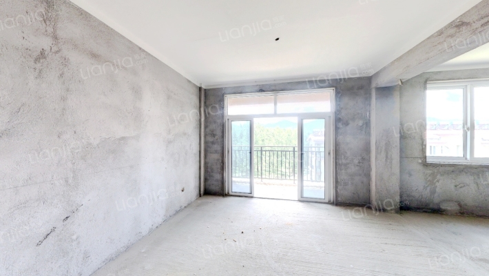 悦江府二手房实景图