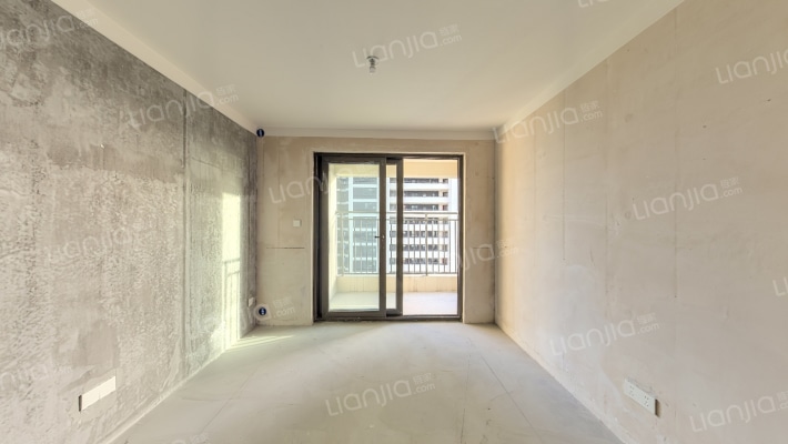 万科金域铭居南区二手房实景图