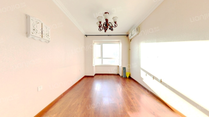 龙腾翰芳苑二手房实景图