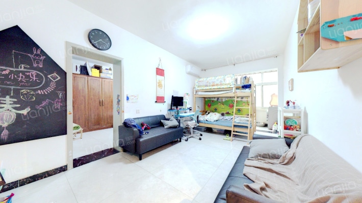 集浩公寓二手房实景图