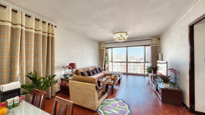 金海国际南区二手房实景图