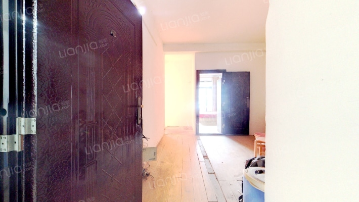 顶琇晶城二手房实景图