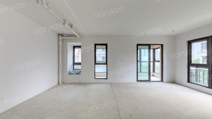 柳岸春风二手房实景图