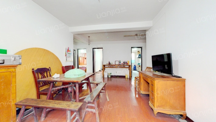 世纪广场西区二手房实景图