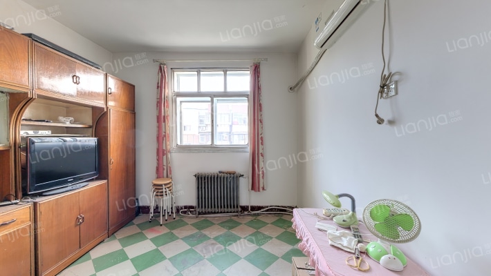 电修楼二手房实景图