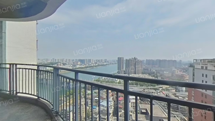 东洲水岸豪庭二手房实景图