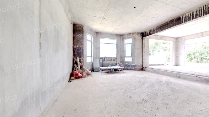 保利十二橡树庄园二手房实景图