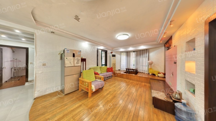 新城丽园二手房实景图