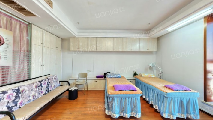 利时卢森堡二手房实景图